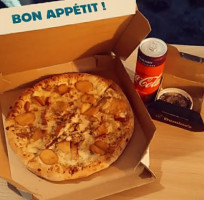 Domino's Pizza food