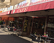 Cafe Romanplatz inside