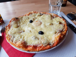 Pizzeria Jiovanni food