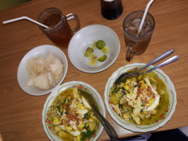 Soto Jawa Uenak Tenan food