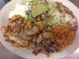 El Saltillo Long Beach food