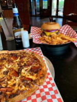 Max's Roadhouse food