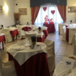 Aquila Nera food