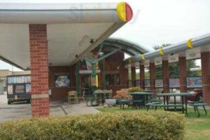 Sonic Drive-in outside