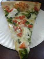 Tayliano's Pizza food