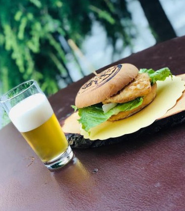 Pub Quattro Venti Comida