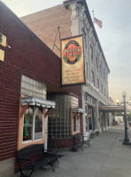 Porter's Pub The Meeting Eating Drinking Place food