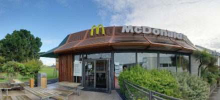 Mcdonald's outside