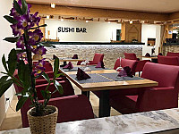 Tatsumi-thai Phuket inside