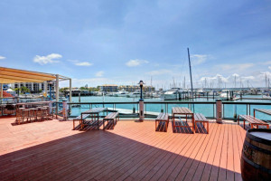 Hervey Bay Boat Club outside