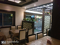 Daawat Inn inside