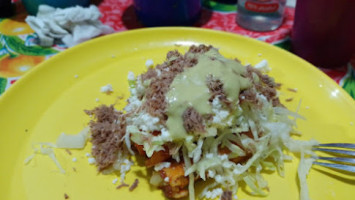 Cenaduria Los “ Patuchos” food