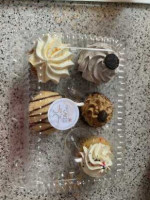 Cupcakes A La Yola food