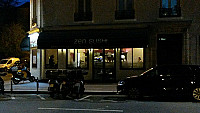 Zen Sushi outside