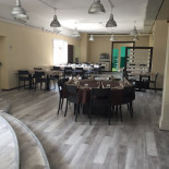 Le Lanterne À l'intérieur