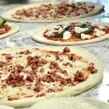 Cascadia Pizza Co Dentro