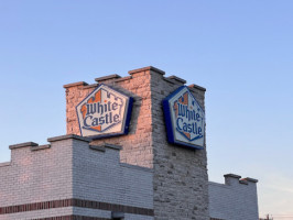 White Castle Bowling Green inside