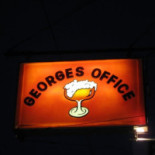 George's Office Esterno