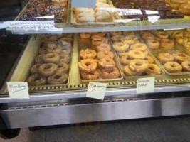 Lewisburg Tennessee Donut Shop food