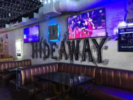 Hideaway On Henderson inside