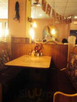 El Loro Mexican Hutchinson inside