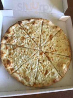 Verona’s Pizza food