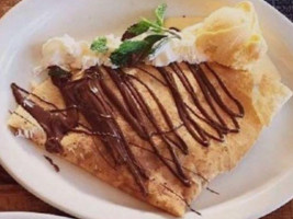 Creme De La Crepe Hermosa Beach food