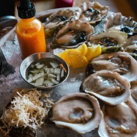 Wayfarer Oyster House food