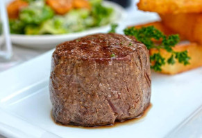 Myron's Steakhouse food