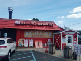 Big Ed's Barbecue outside