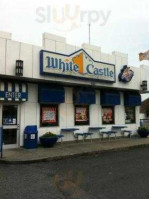 White Castle Sunnyside outside