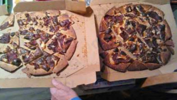 Domino's Pizza food