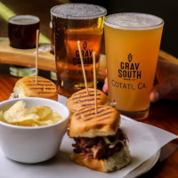 Grav South Brew Co. food