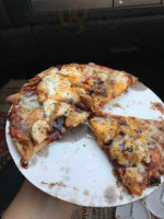 Monical's Pizza Of Pontiac food