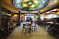 Central Station, Taberna Tematica Del Ferrocarril inside