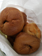 Amis Hot Bagels food