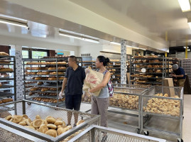 Rockland Bakery inside