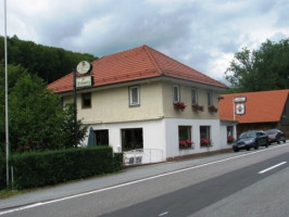 Gasthaus Zur Schmelz inside