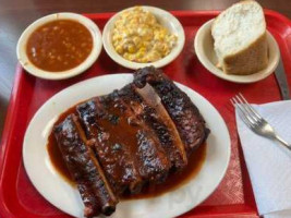 Tony's Bbq Steakhouse food