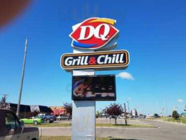 Dairy Queen Grill Chill outside