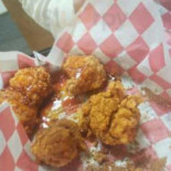 Mo Wings Dentro