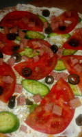 Beni's Pizza food