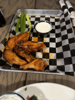 Rookies Sports Grill food