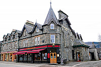 Schiehallion And Dining outside