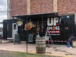 Up-n-smoke Bbq inside