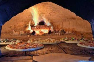 Ricetta's Brick Oven food