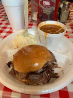 George's Old Time -b-que food