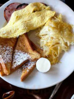 Skyline Luncheonette food