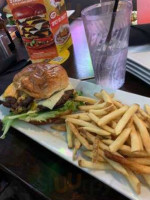 Dave Buster's Gaithersburg food