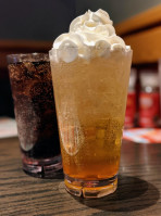 Red Robin Gourmet Burgers And Brews food